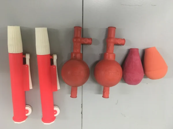 Bulb for graduated pipette